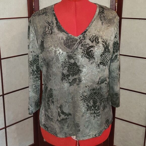White Stag Tops - White Stag Black/Gray Silver Shimmery Floral V-Neck Top